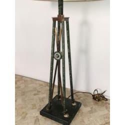 Grote ijzeren staande lamp met taupe kap H 78cm B 40cm